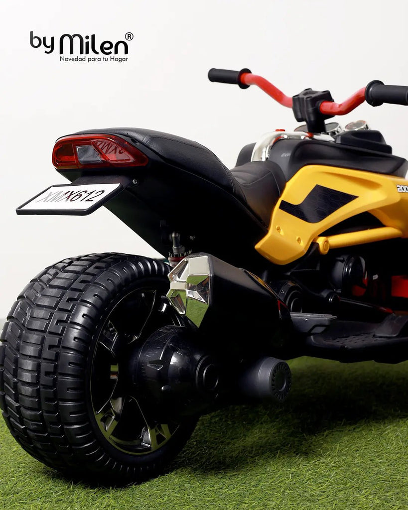 Carro Eléctrico para niño Tricimoto Can-Am Ryker Rojo